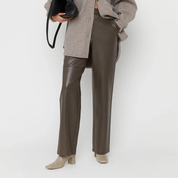 OAK + FORT: STRAIGHT LEG VEGAN LEATHER PANT - Picture 2 of 7